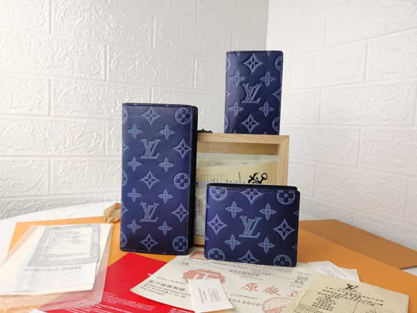 LVコピーウォレット全体デザイン